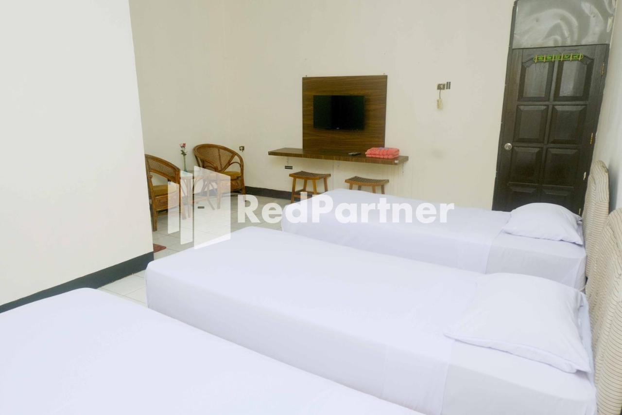 Hotel Transit 1 Makassar Redpartner Luaran gambar