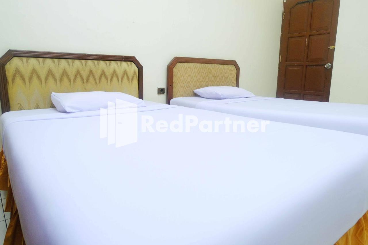 Hotel Transit 1 Makassar Redpartner Luaran gambar
