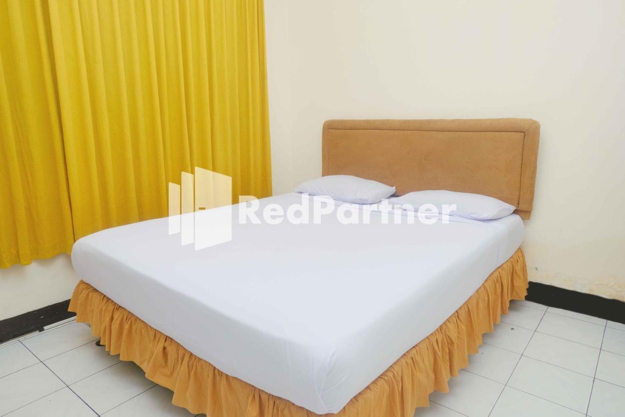 Hotel Transit 1 Makassar Redpartner Luaran gambar
