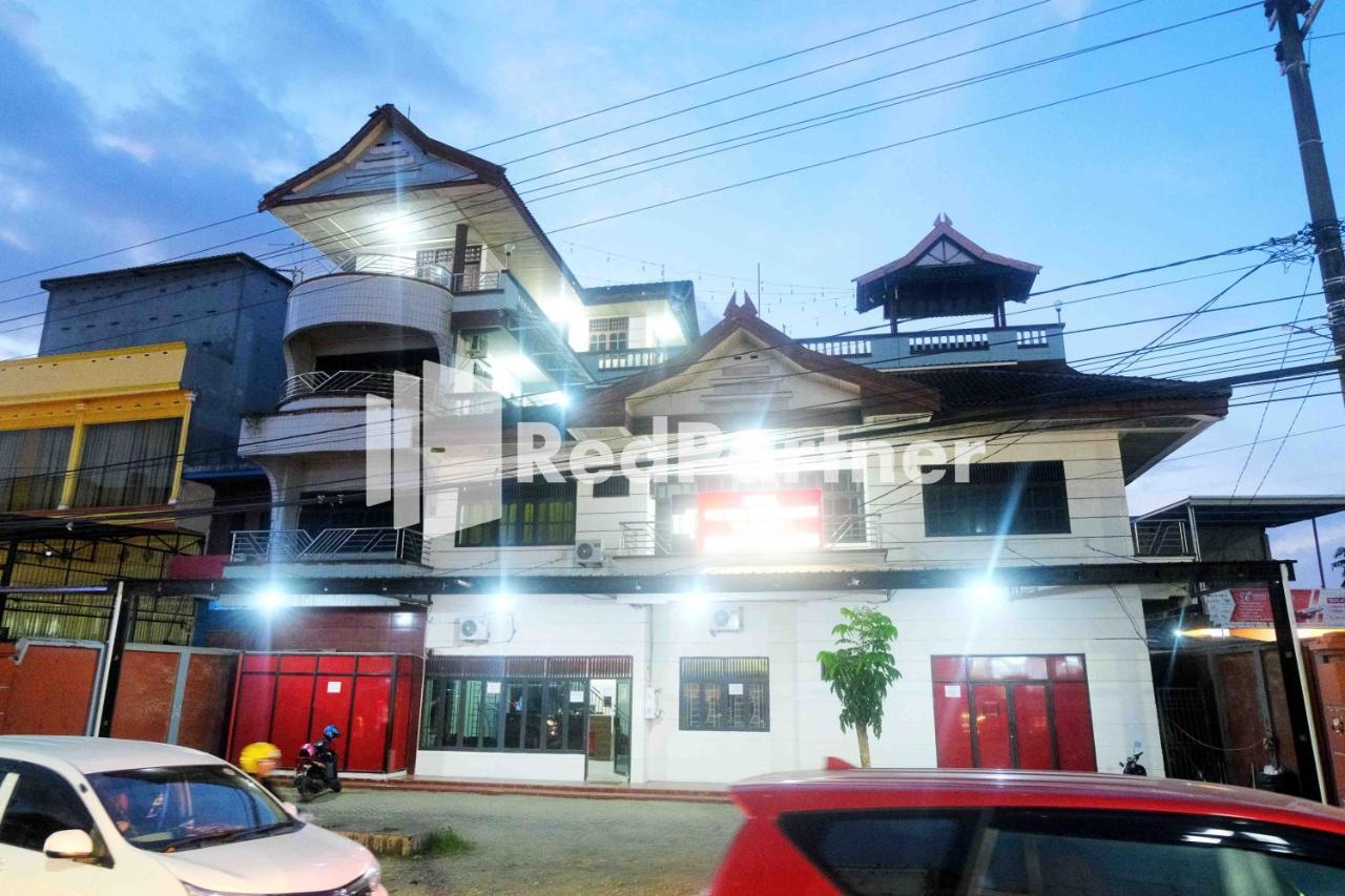 Hotel Transit 1 Makassar Redpartner Luaran gambar